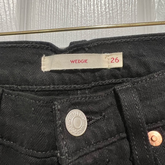 Levi’s Wedgie sz 26 distressed black desert - Picture 6 of 6
